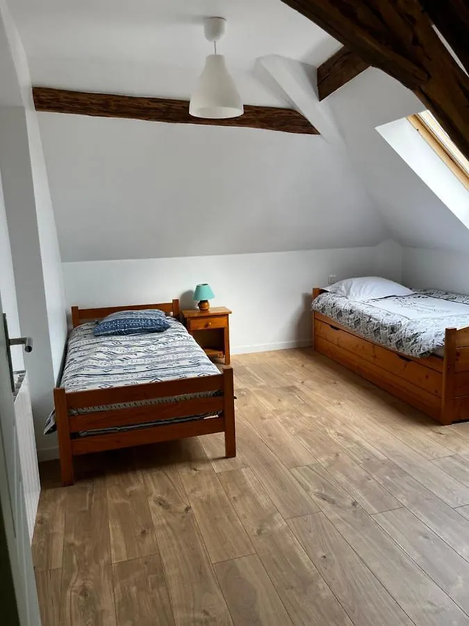 T3 En Duplex Logement Entier Charlieu 0*,